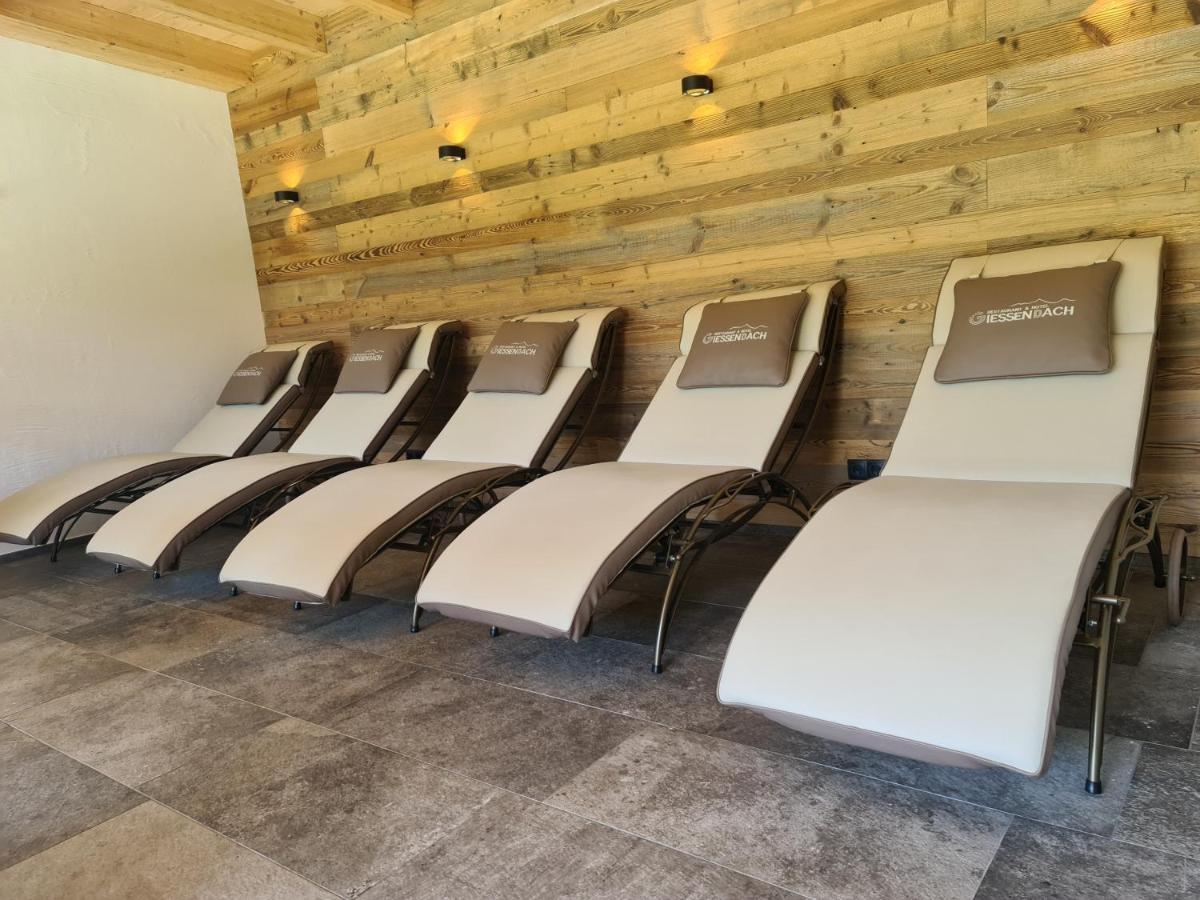 Hotel Giessenbach Fugen Bagian luar foto