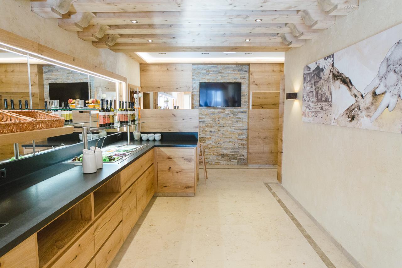 Hotel Giessenbach Fugen Bagian luar foto