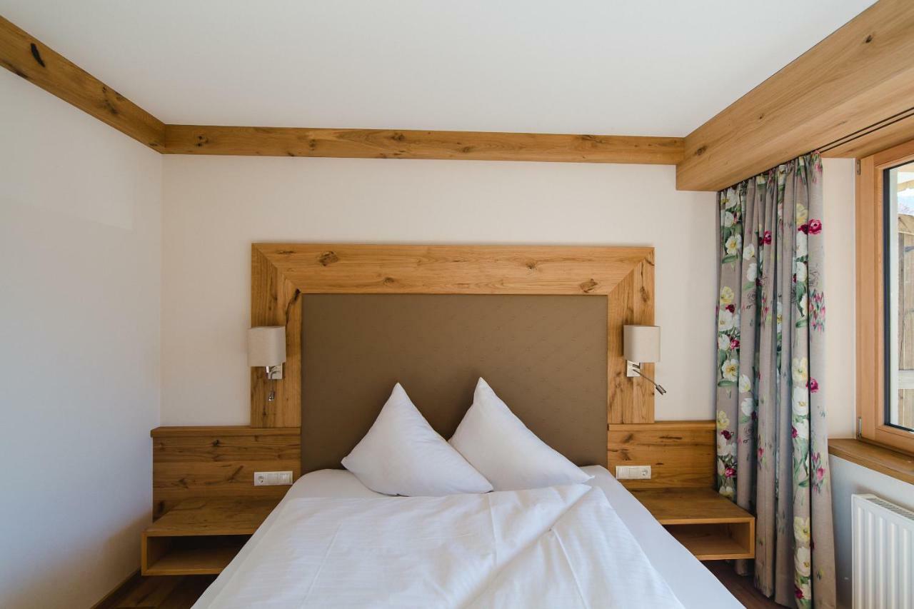 Hotel Giessenbach Fugen Bagian luar foto