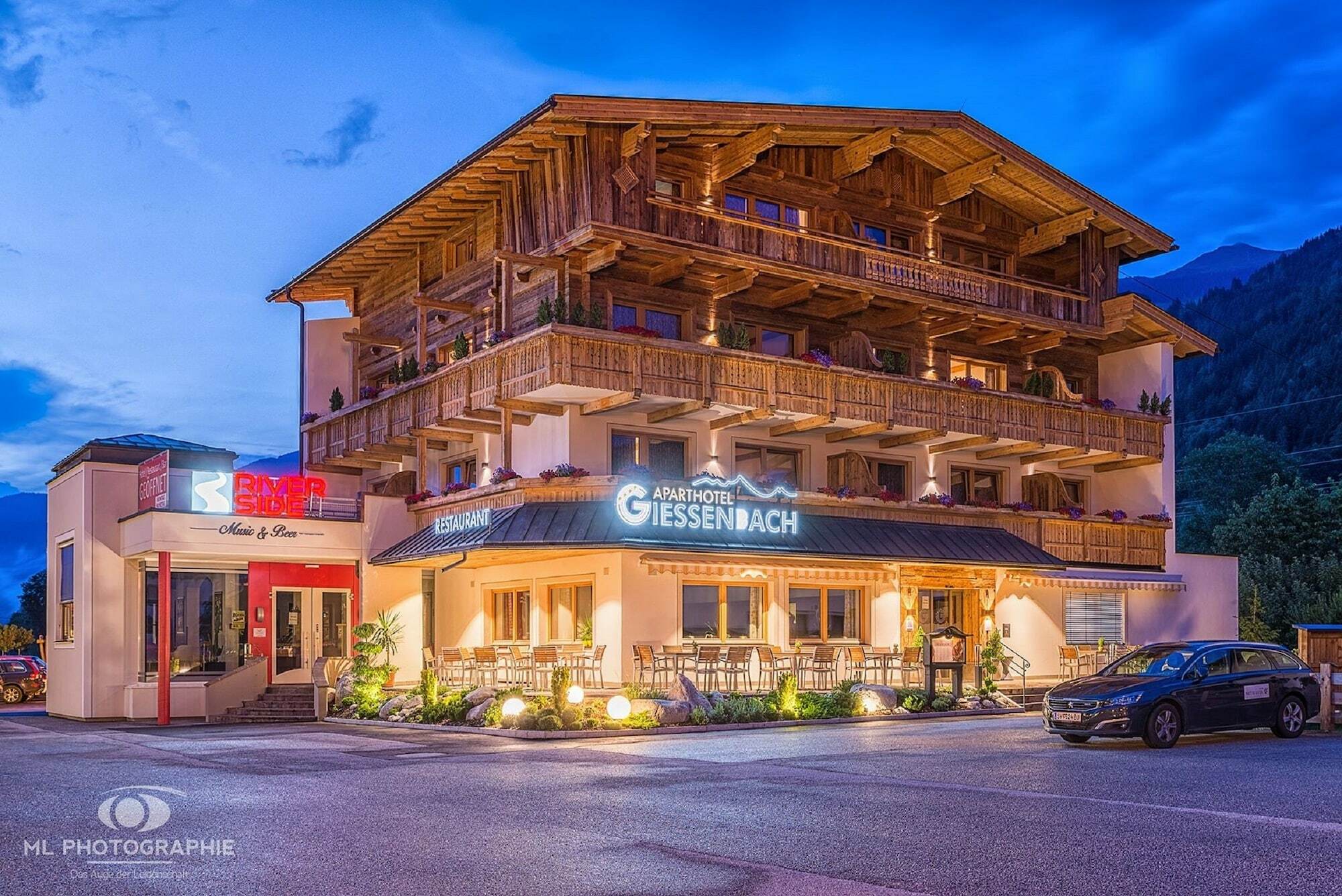 Hotel Giessenbach Fugen Bagian luar foto